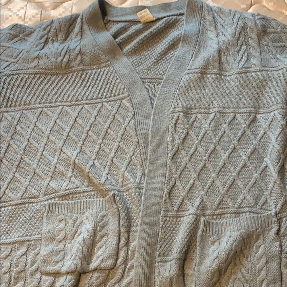 grey knit cardigan
